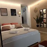 Viva La Vida Hospitality - * Bari