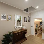 Viva La Vida Hospitality - *