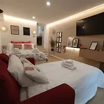 Viva La Vida Hospitality - Апартаменти *