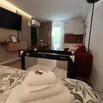 Viva La Vida Hospitality - * Барі