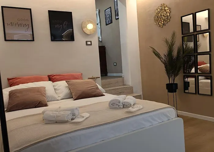 Viva La Vida Hospitality - * Бари