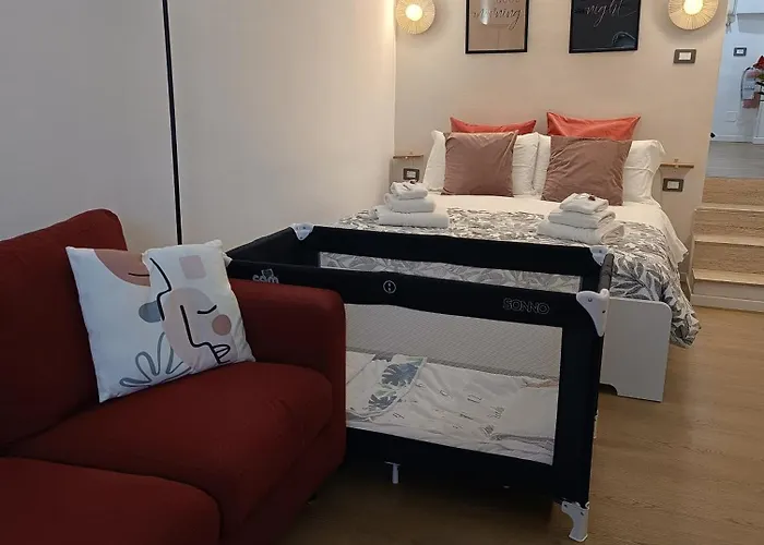 Viva La Vida Hospitality - *